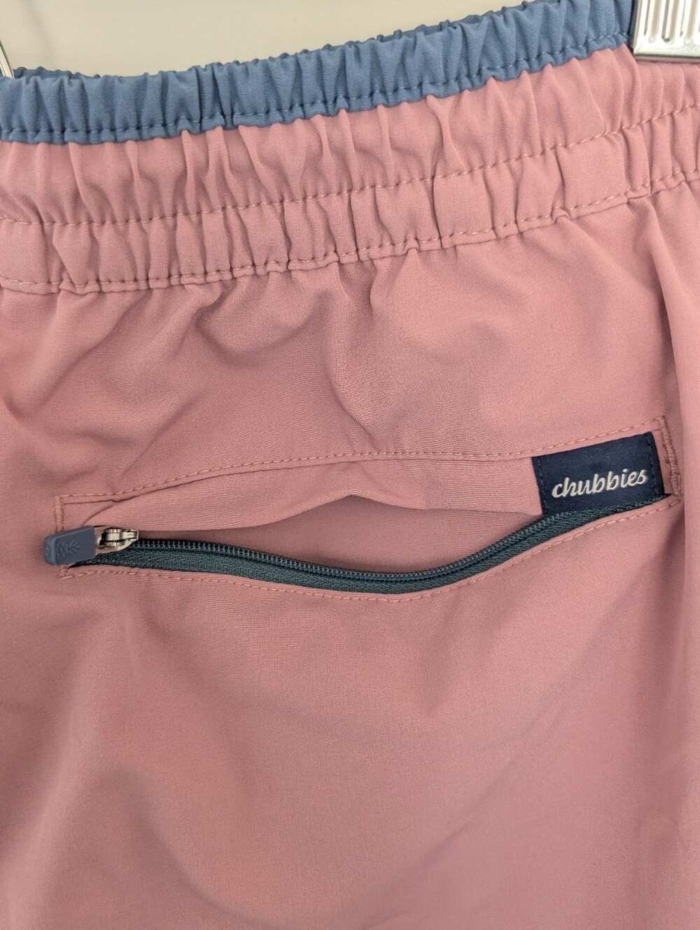 Chubbies Men's M Rosie Posies Swim Trunks 5.5" Inseam Dusty Pink Stretch Lined - Picture 7 of 12
